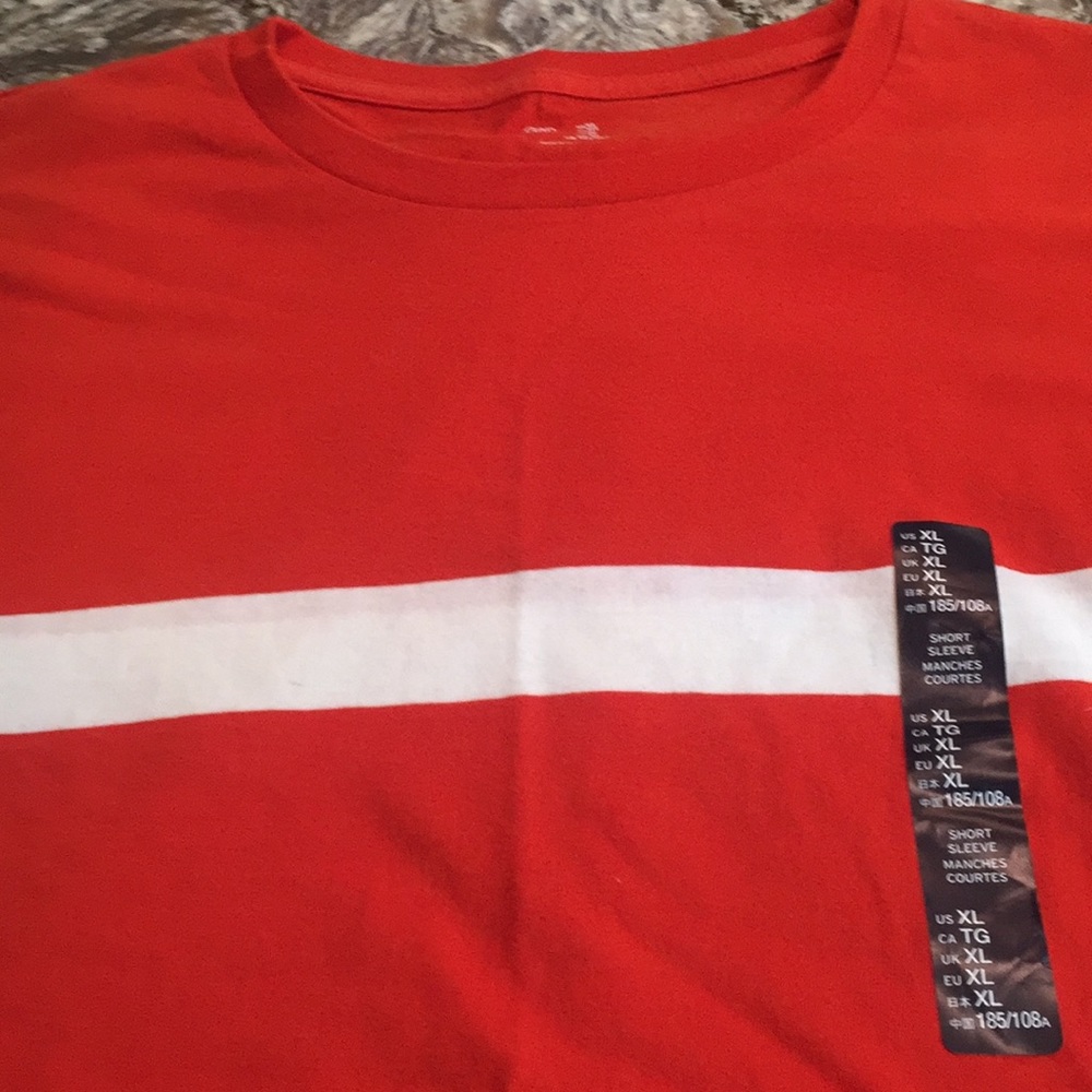 NWT s/s men’s gap burnt orange top